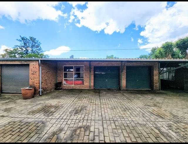 7 BEDROOM HOUSE FOR SALE IN RIETFONTEIN